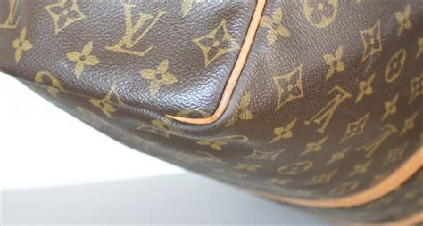 louis vuitton monogram peeling|louis vuitton bag peeling.